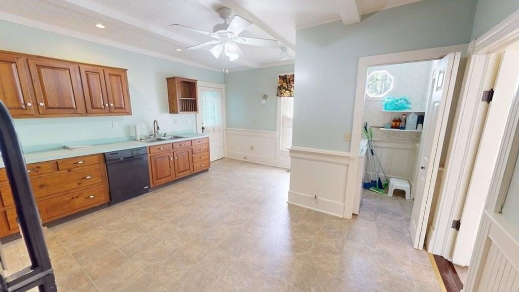 26362 Savageville Rd - Photo 7 of 41