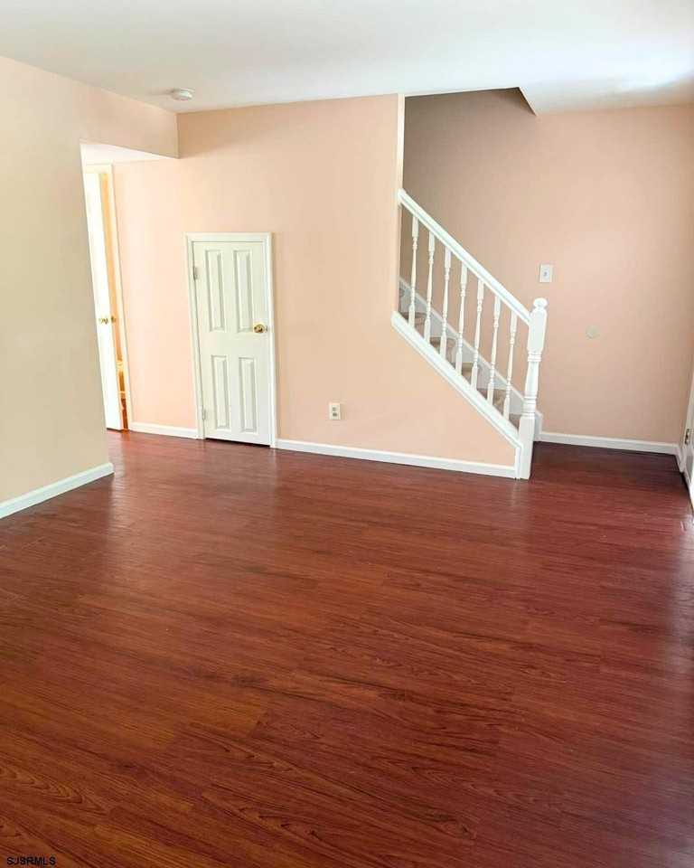 419 S Yam Ave - Photo 6 of 16