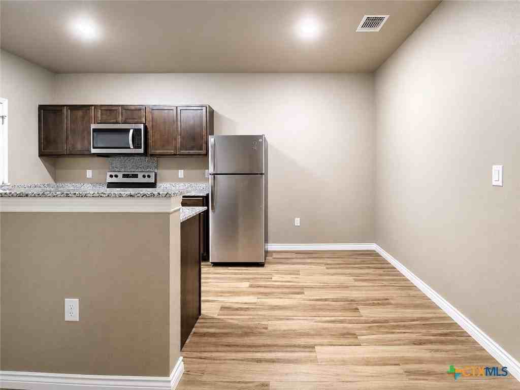 1204 N 18th St #A2 - Photo 6 of 13