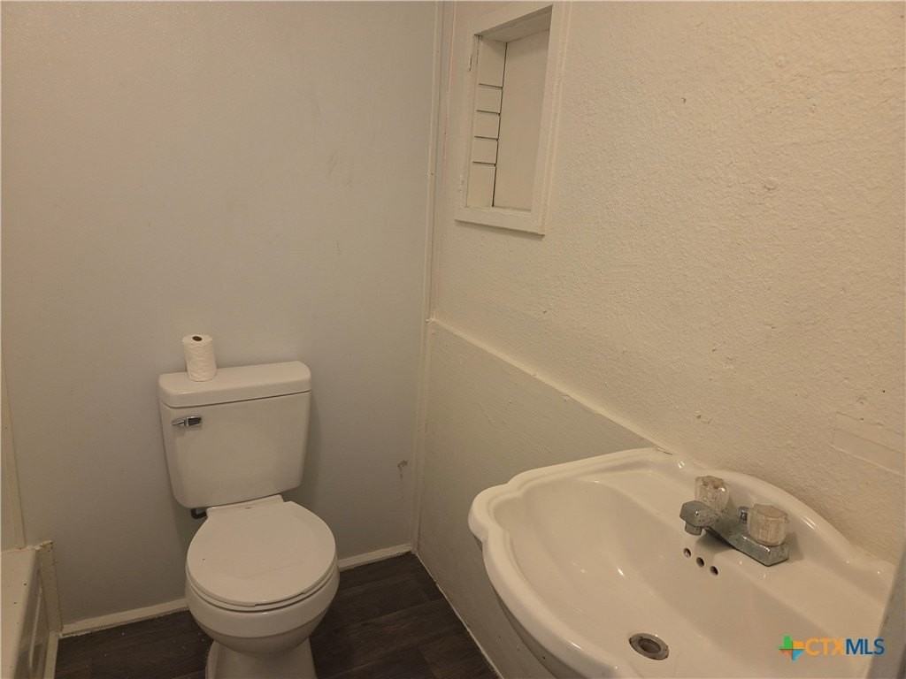 201 N 20th St #B - Photo 4 of 6