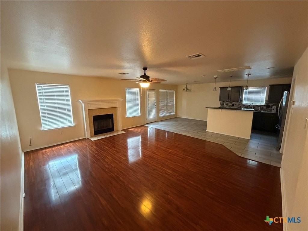212 Lottie Ln - Photo 3 of 15