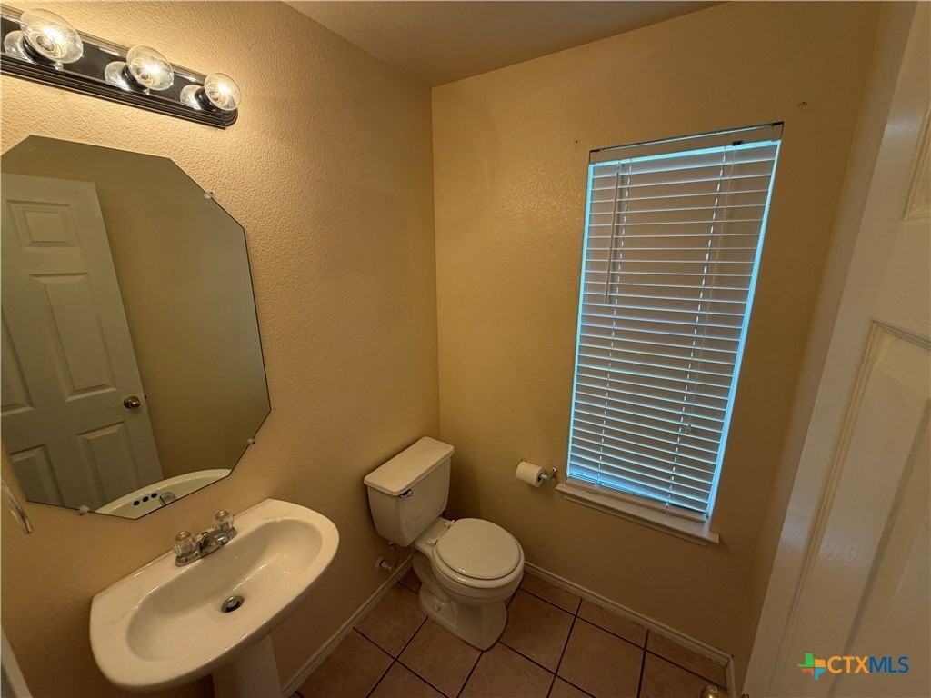 212 Lottie Ln - Photo 6 of 15