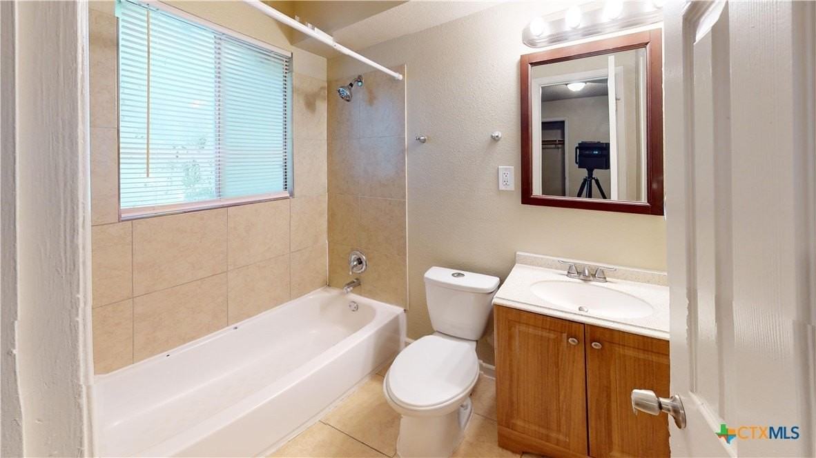 915 S 15th St #925 - Photo 5 of 13