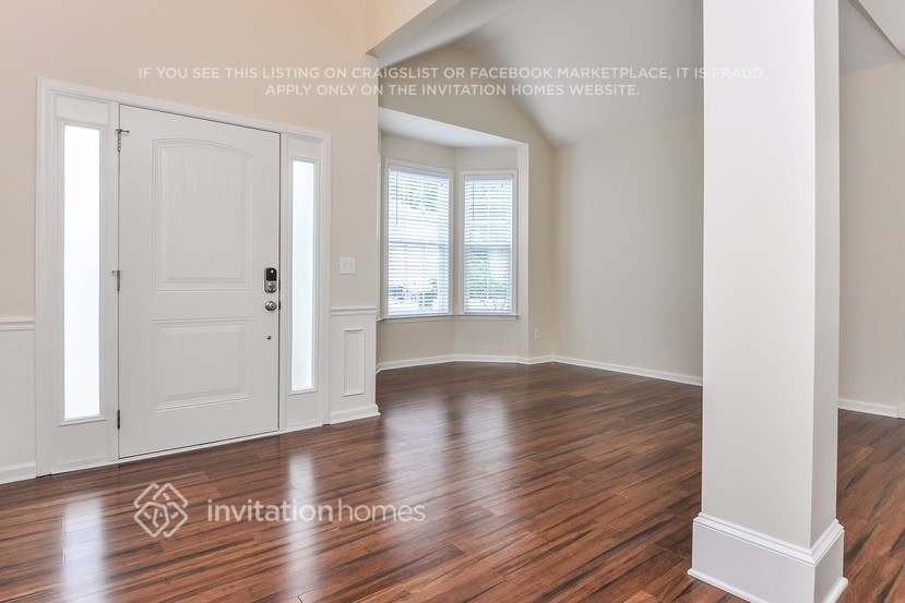 5600 Keowee Way - Photo 4 of 13