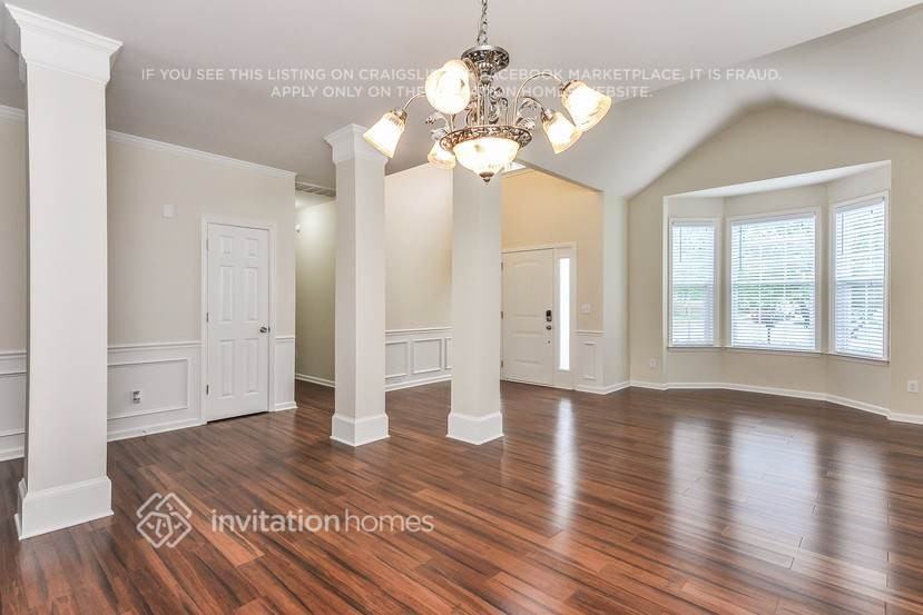 5600 Keowee Way - Photo 5 of 13