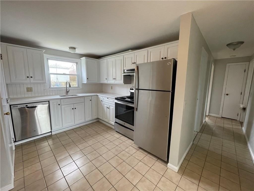 4 Almy Ct #2 - Photo 3 of 12