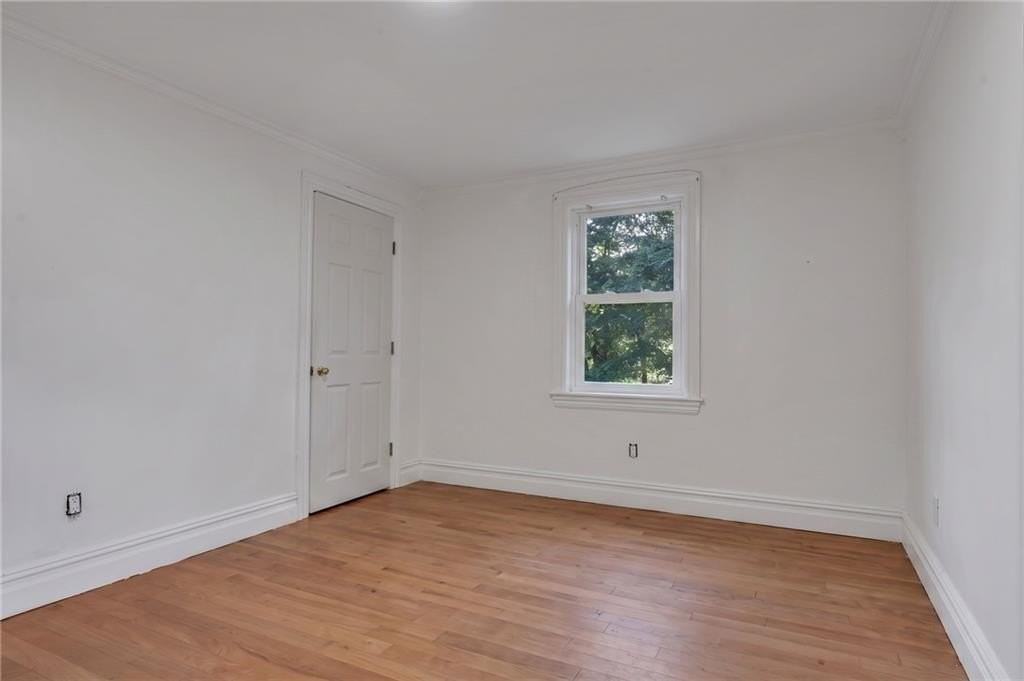 587 Central Ave - Photo 7 of 33