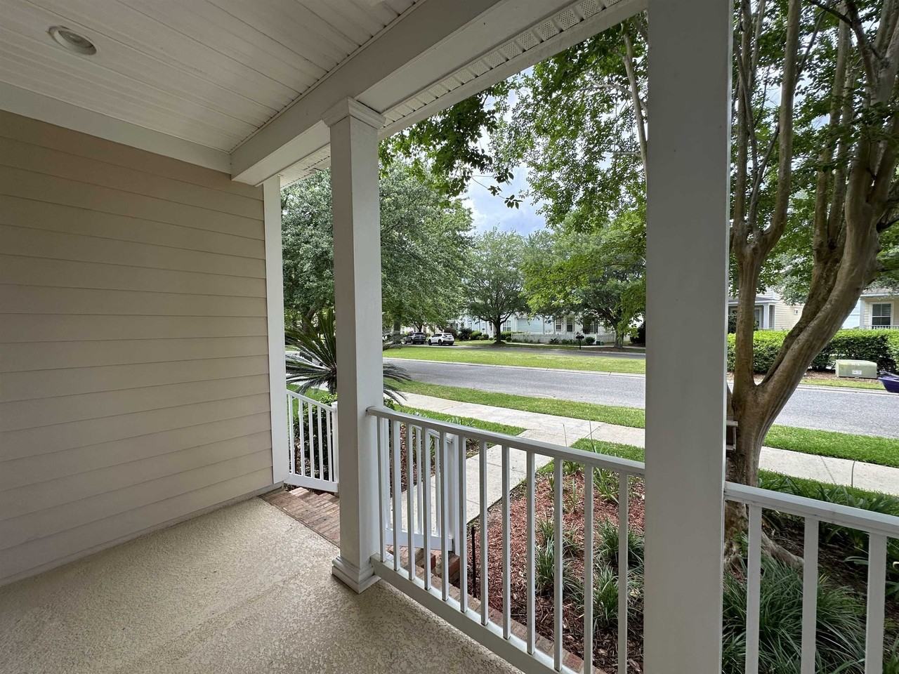 3259 Newberry Blvd - Photo 4 of 28