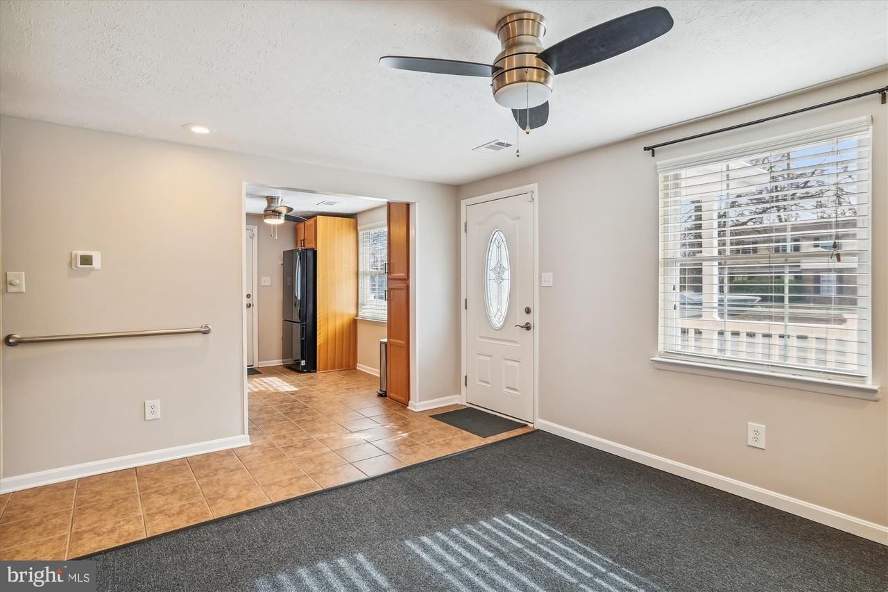 3512 Old Crown Dr - Photo 6 of 38