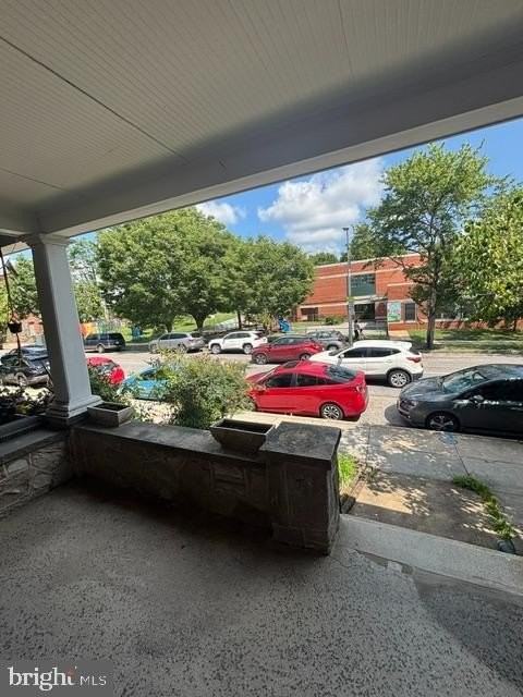 315 E 29th St - Photo 2 of 32