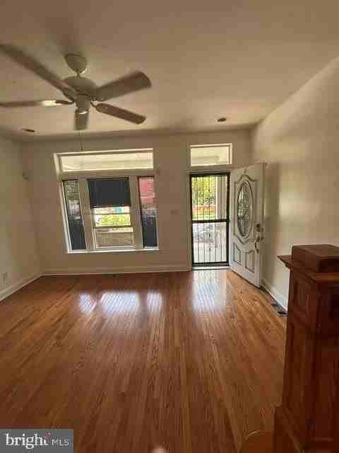 315 E 29th St - Photo 4 of 32