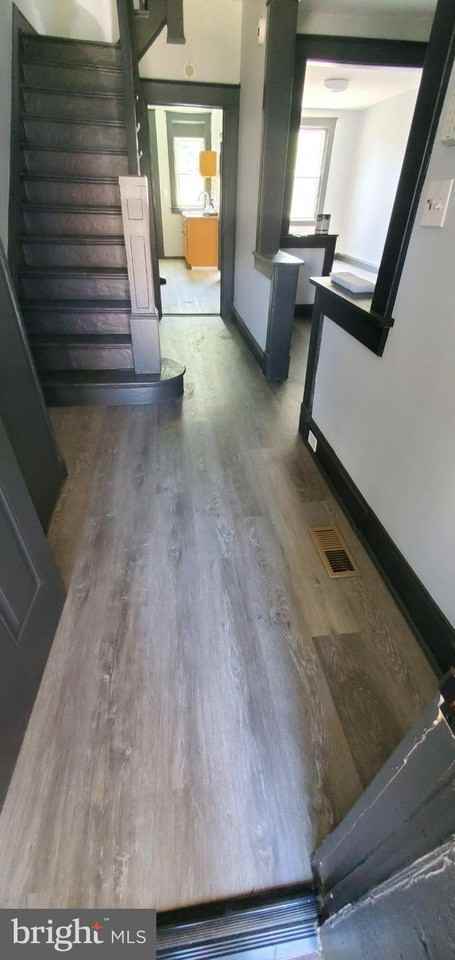 4213 Berger Ave - Photo 4 of 29