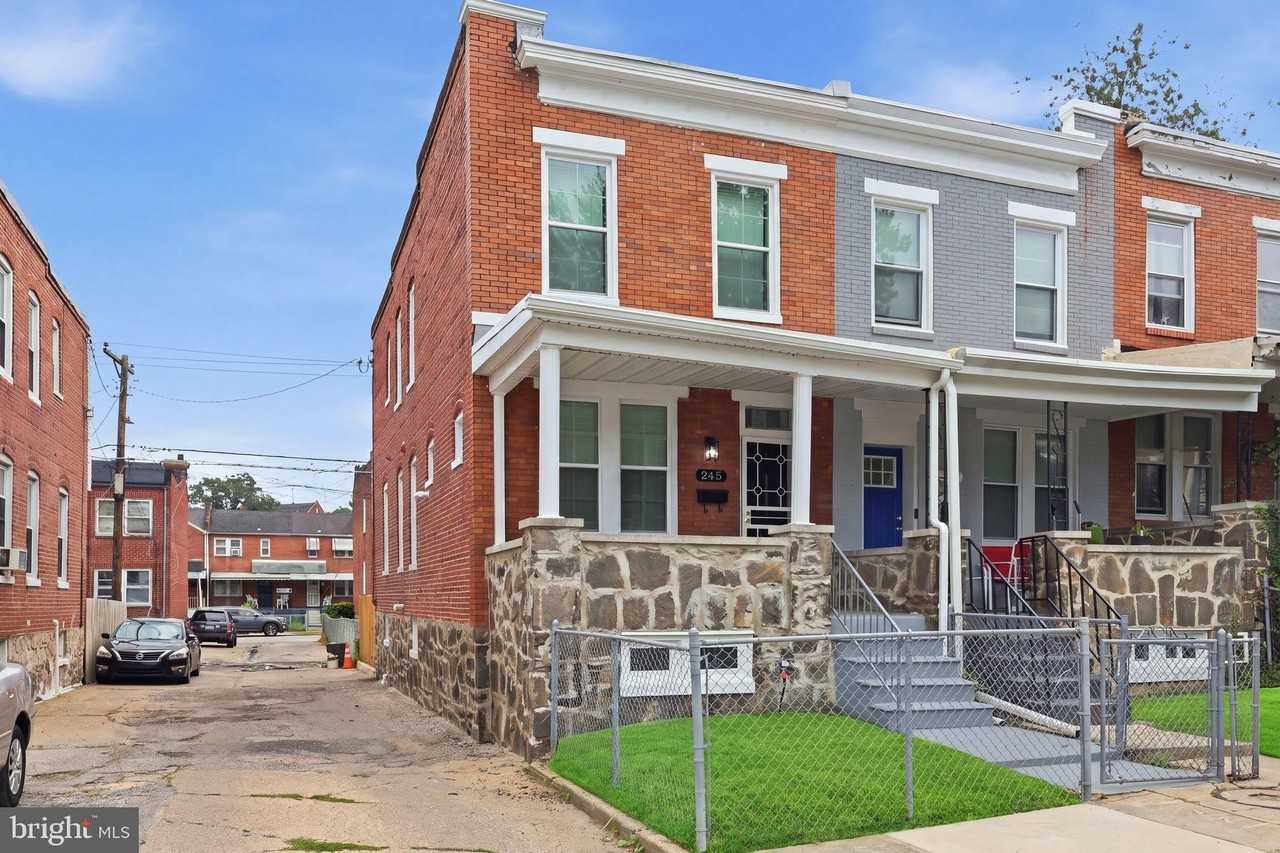 245 N Monastery Ave - Photo 2 of 38