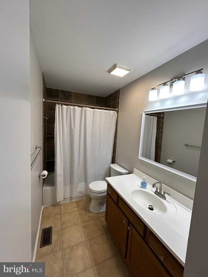 7514 Braemar Ct - Photo 5 of 22