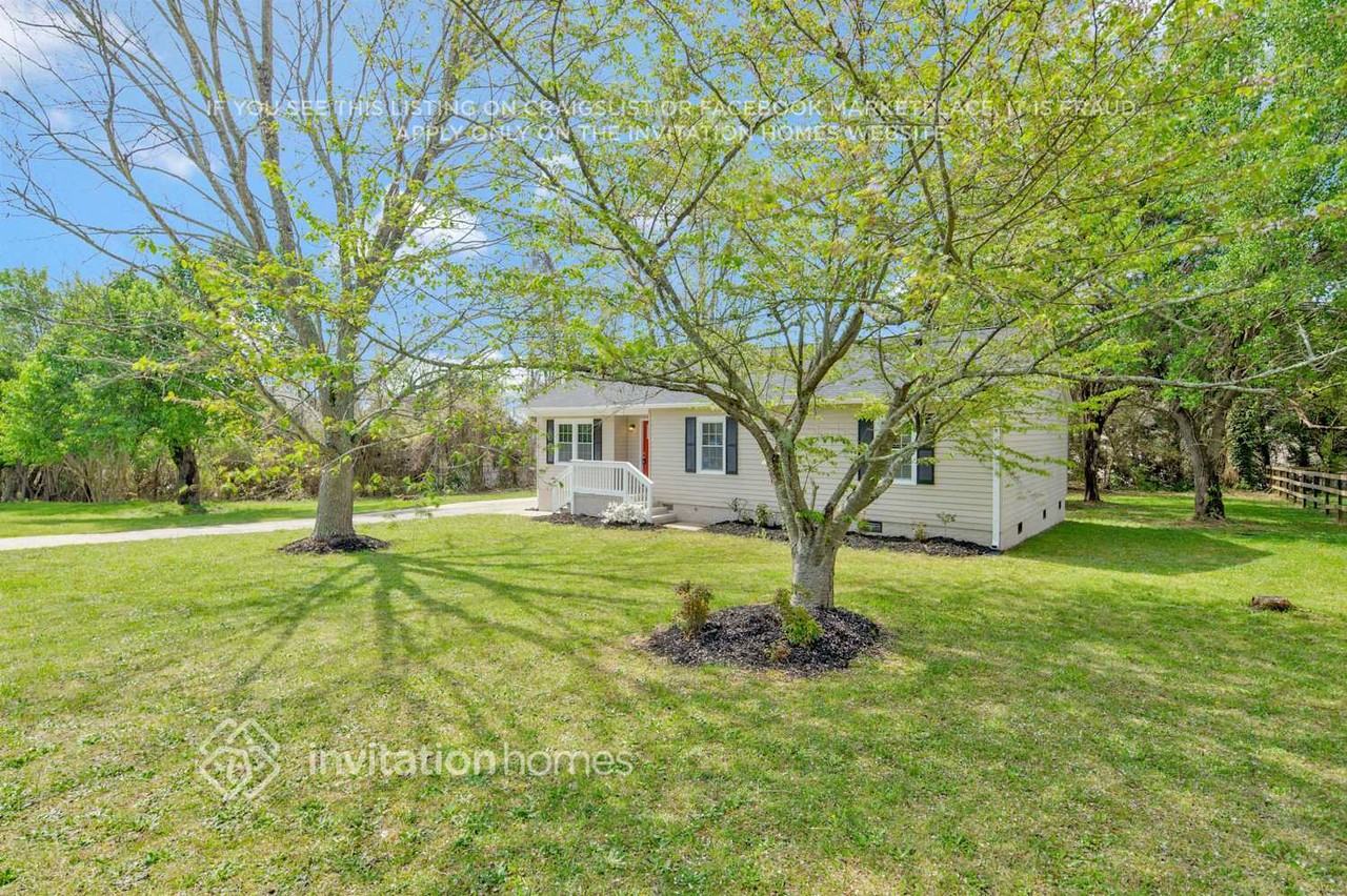 1717 Baytree Ct - Photo 3 of 26