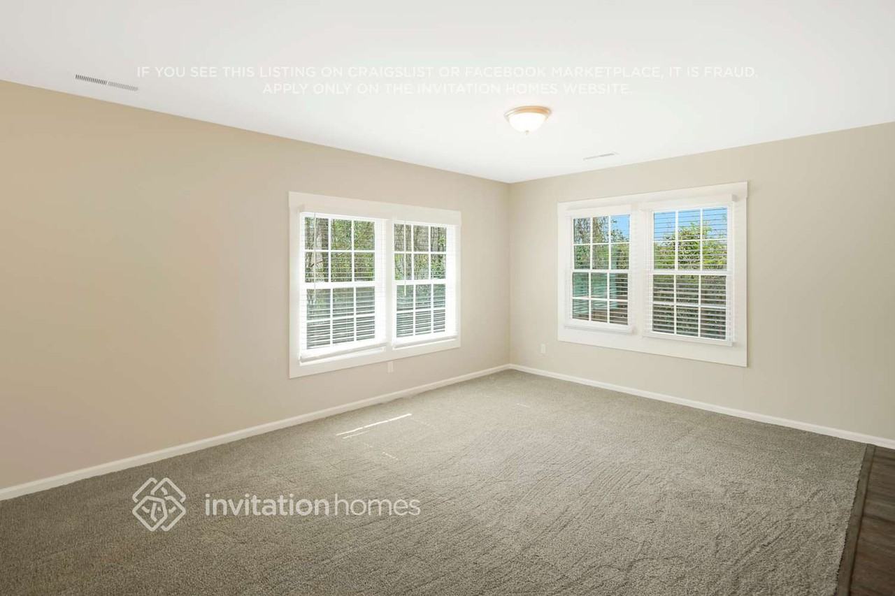 1717 Baytree Ct - Photo 4 of 24