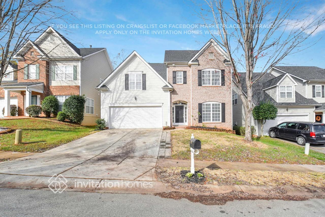11428 Callahan Mill Dr - Photo 3 of 32