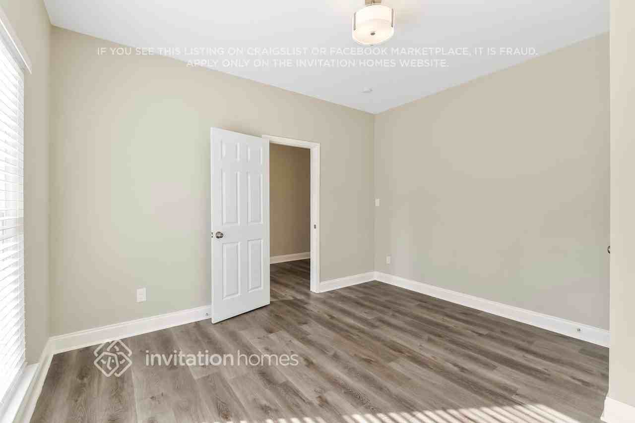 11428 Callahan Mill Dr - Photo 5 of 32