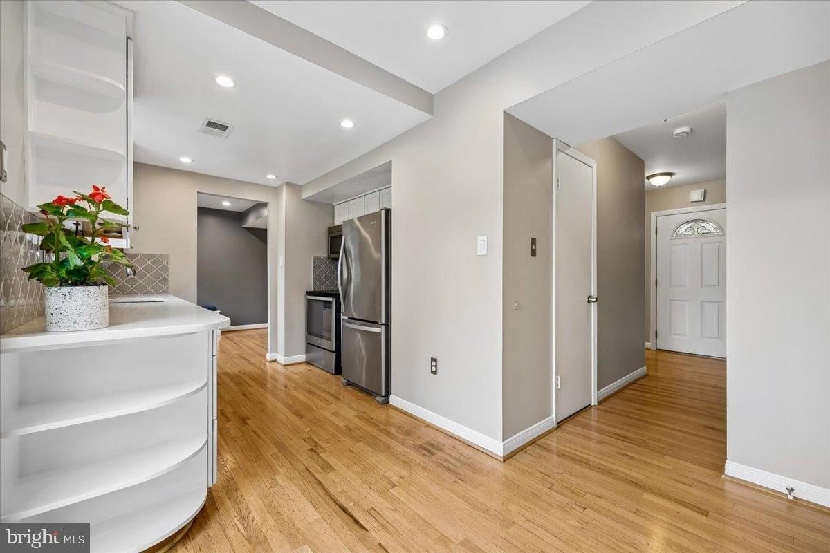 10417 Carlyn Ridge Rd - Photo 6 of 40
