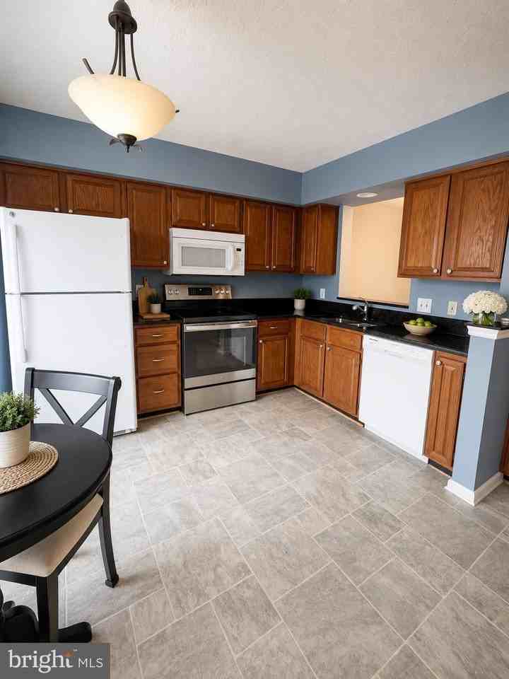 206 Leafcup Rd - Photo 4 of 12