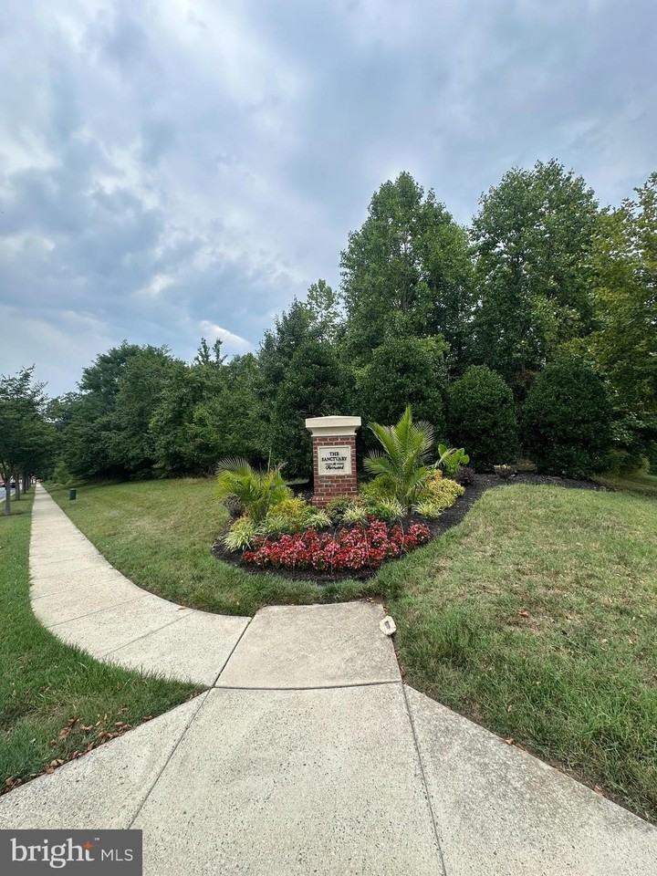 13200 Saint James Sanctuary Dr - Photo 5 of 50