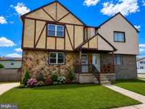 610A N Victoria Ave - Photo 1 of 1