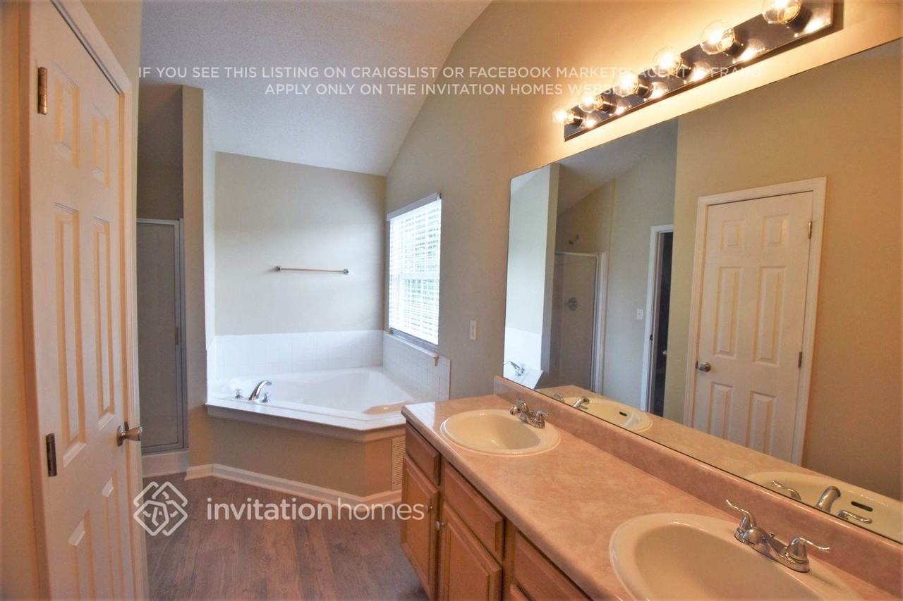 6864 Foxfire Pl - Photo 6 of 8