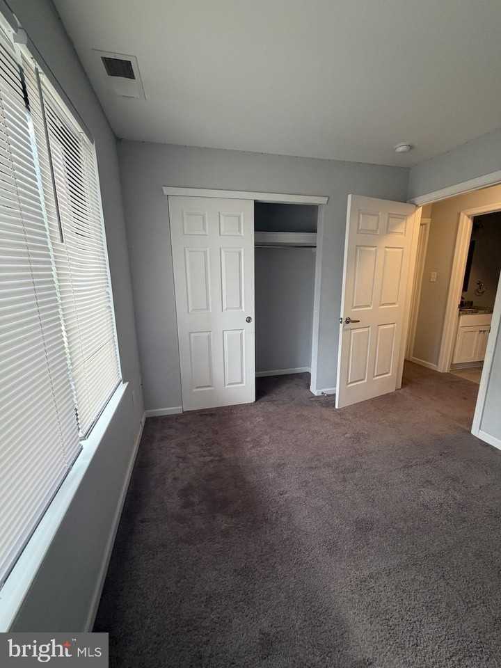 2805 Auburn Ct - Photo 2 of 9