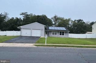 4 Patricia Ln - Photo 1 of 1