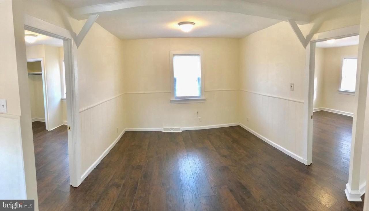 511 S Broadway #2 - Photo 4 of 6