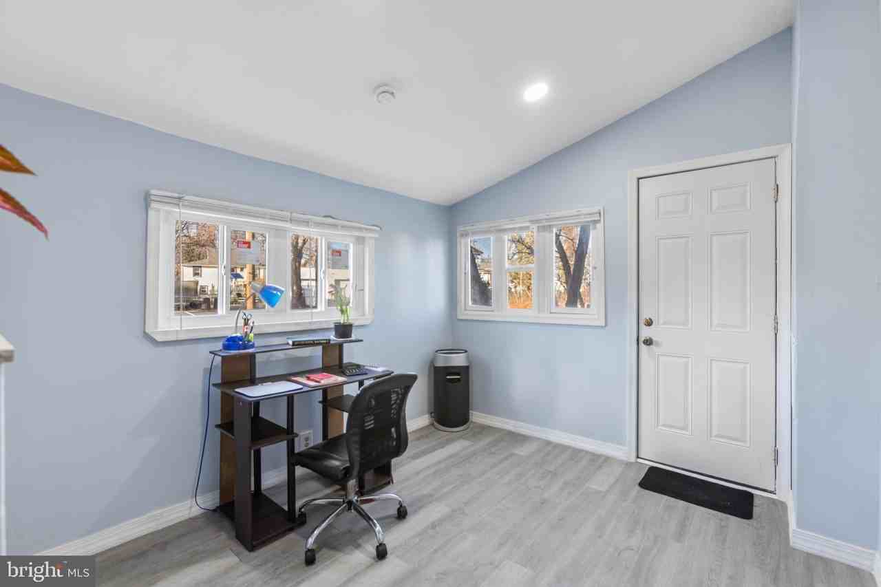 3840 State St - Photo 5 of 12