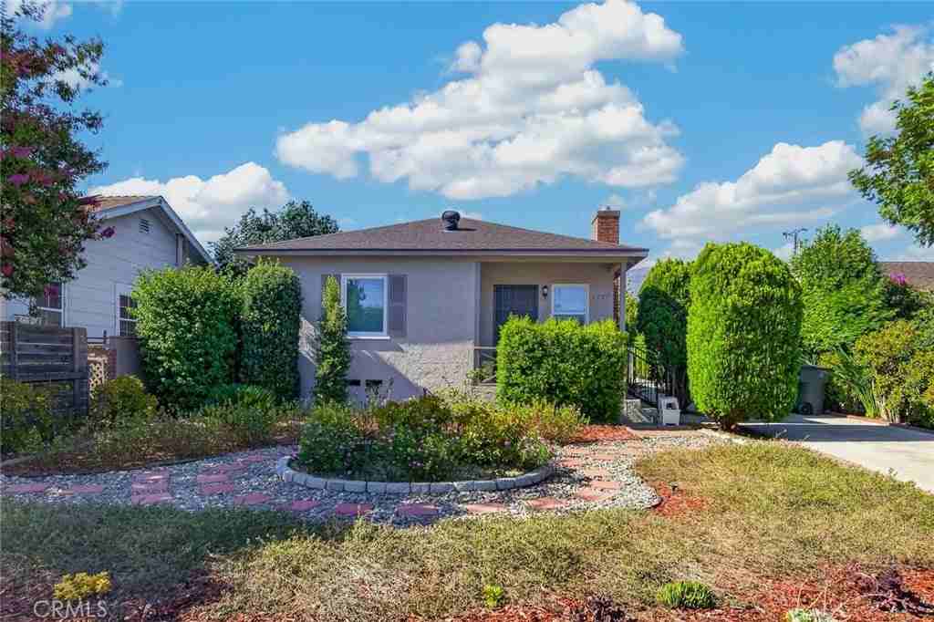 3227 E Del Mar Blvd - Photo 2 of 20