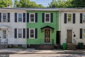 featured image of 124 W Penn St