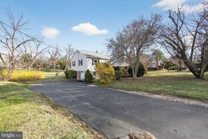 featured image of 1567 Sugartown Rd
