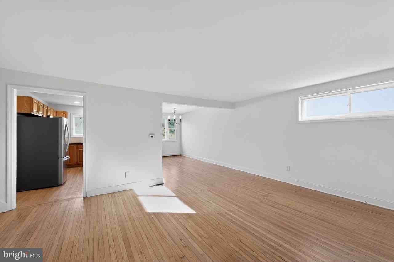 1567 Sugartown Rd - Photo 7 of 30