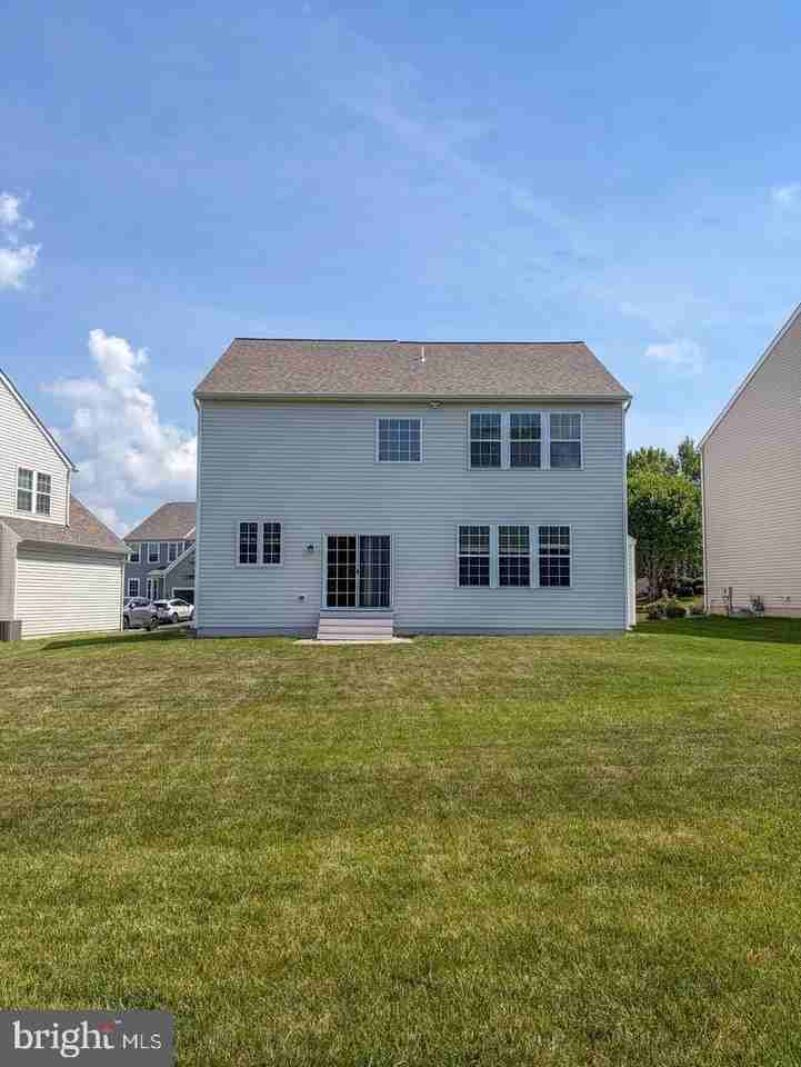 823 S Haines Cir - Photo 3 of 44