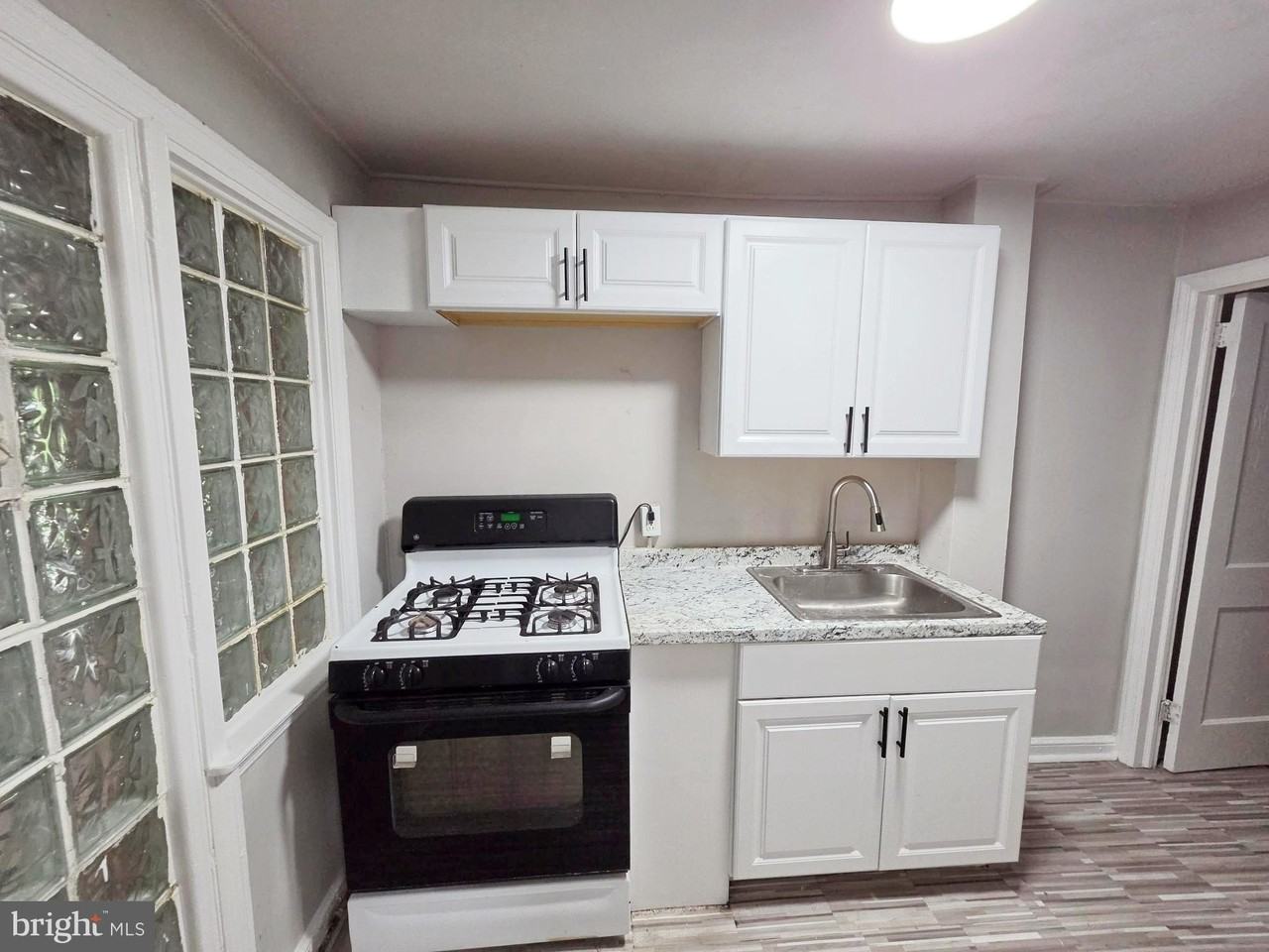 6653 Perry Ave - Photo 6 of 18
