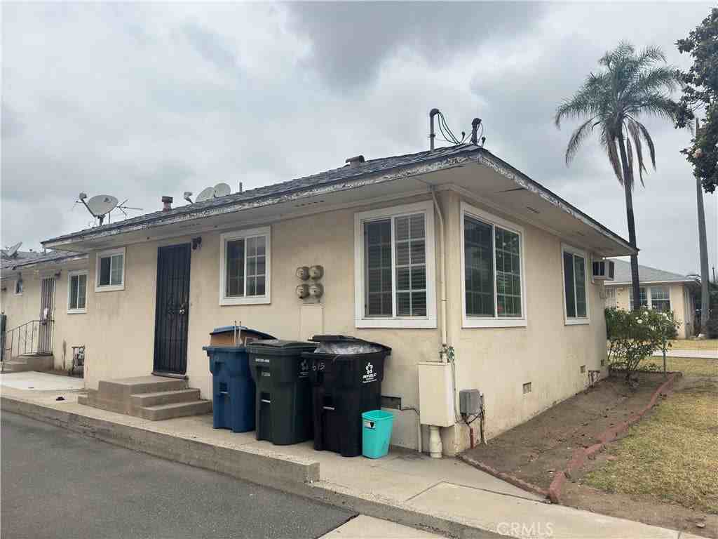 615 S Almansor St - Photo 3 of 12
