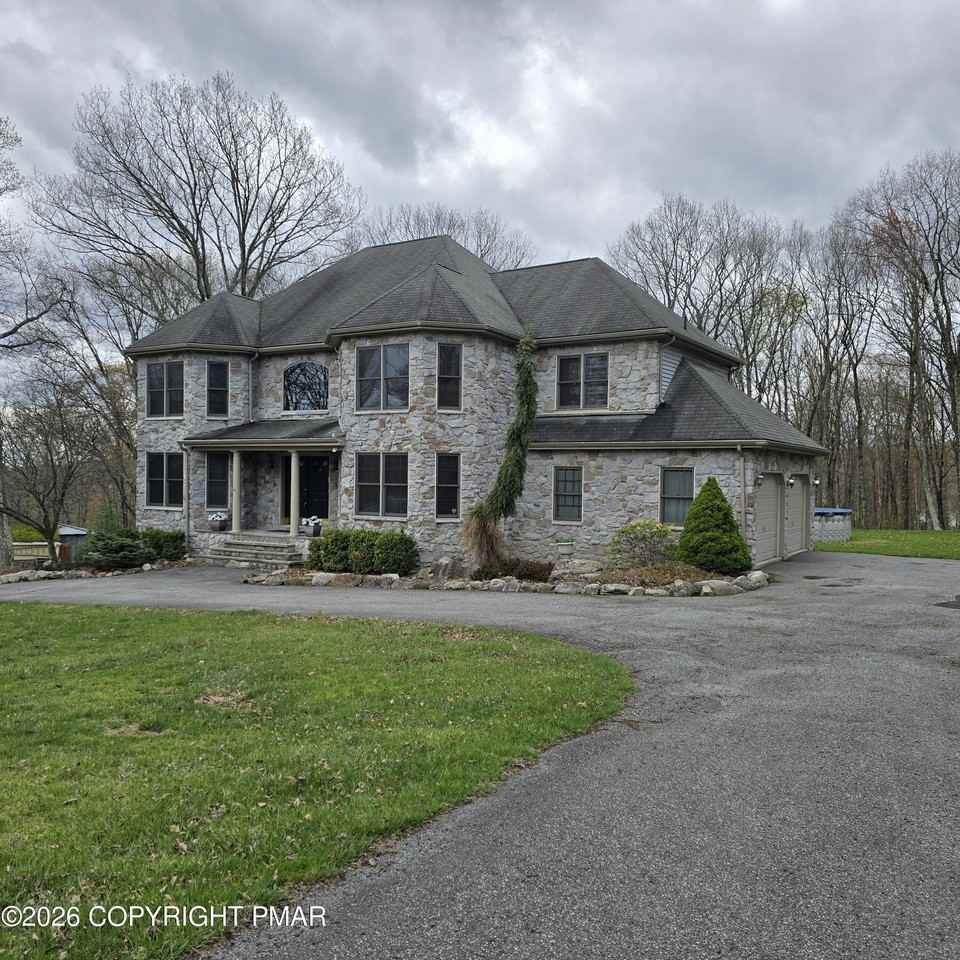 5132 Pocono Park Ln - Photo 2 of 49