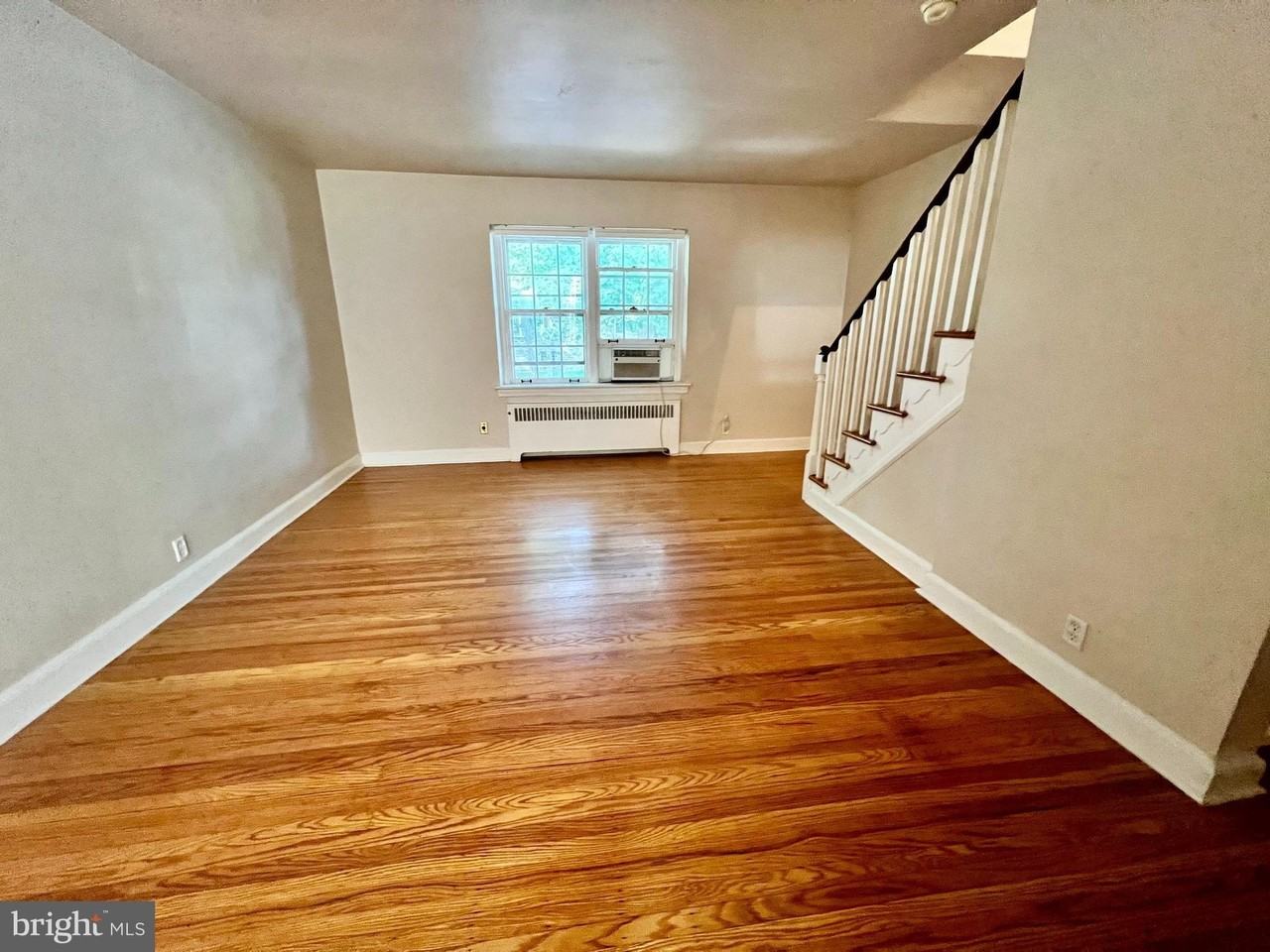 6919 Sprague St - Photo 3 of 13