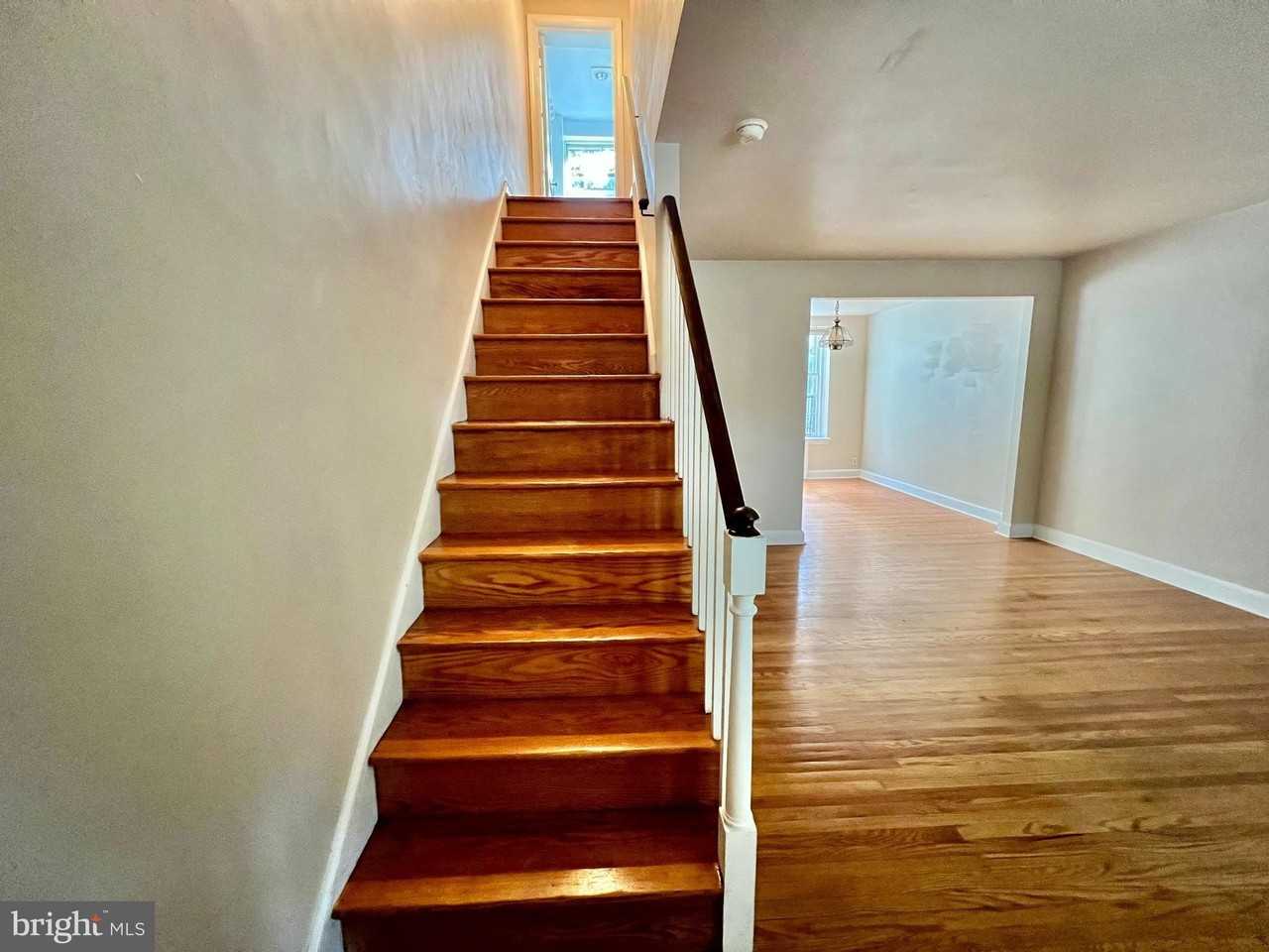 6919 Sprague St - Photo 7 of 13