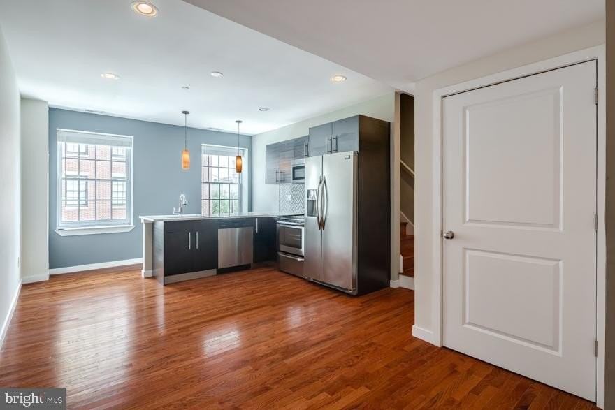 301 Market St #3R