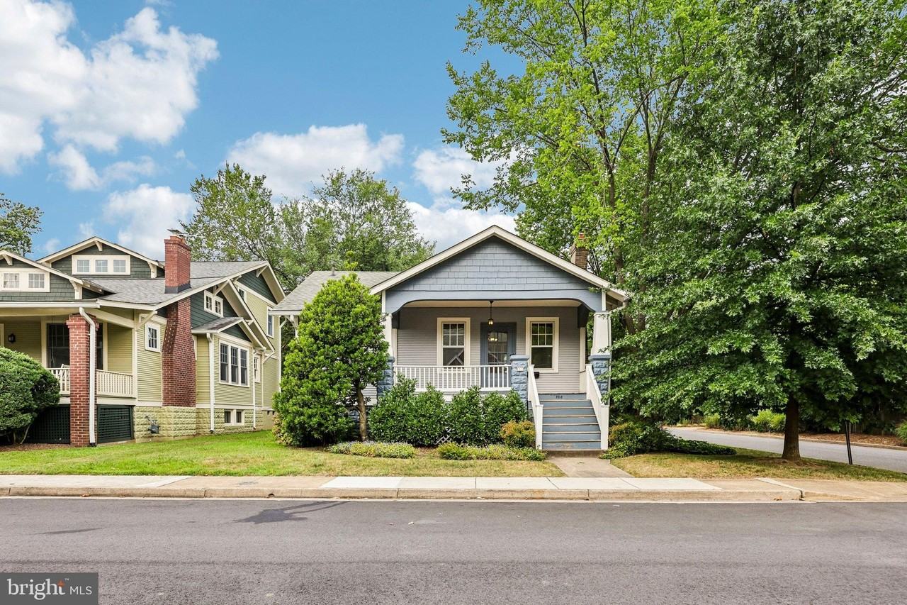526 N Ivy St - Photo 3 of 50