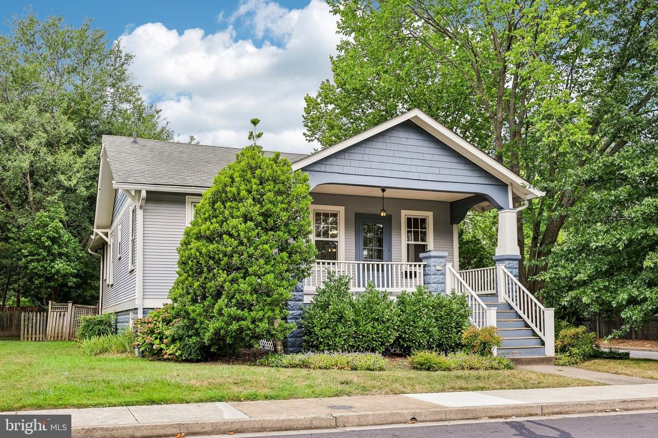 526 N Ivy St - Photo 5 of 50