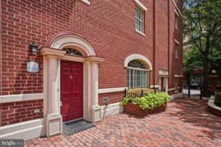 2105 Jamieson Ave - Photo 1 of 1