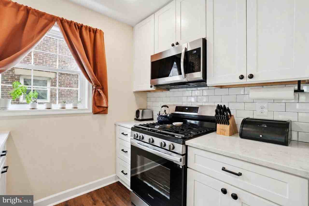 345 Wesmond Dr - Photo 4 of 25