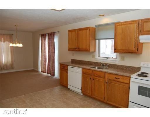 139 Woodpecker Rd - Photo 3 of 10