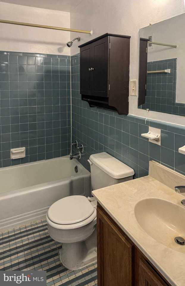 200 N Maple Ave #507 - Photo 6 of 20
