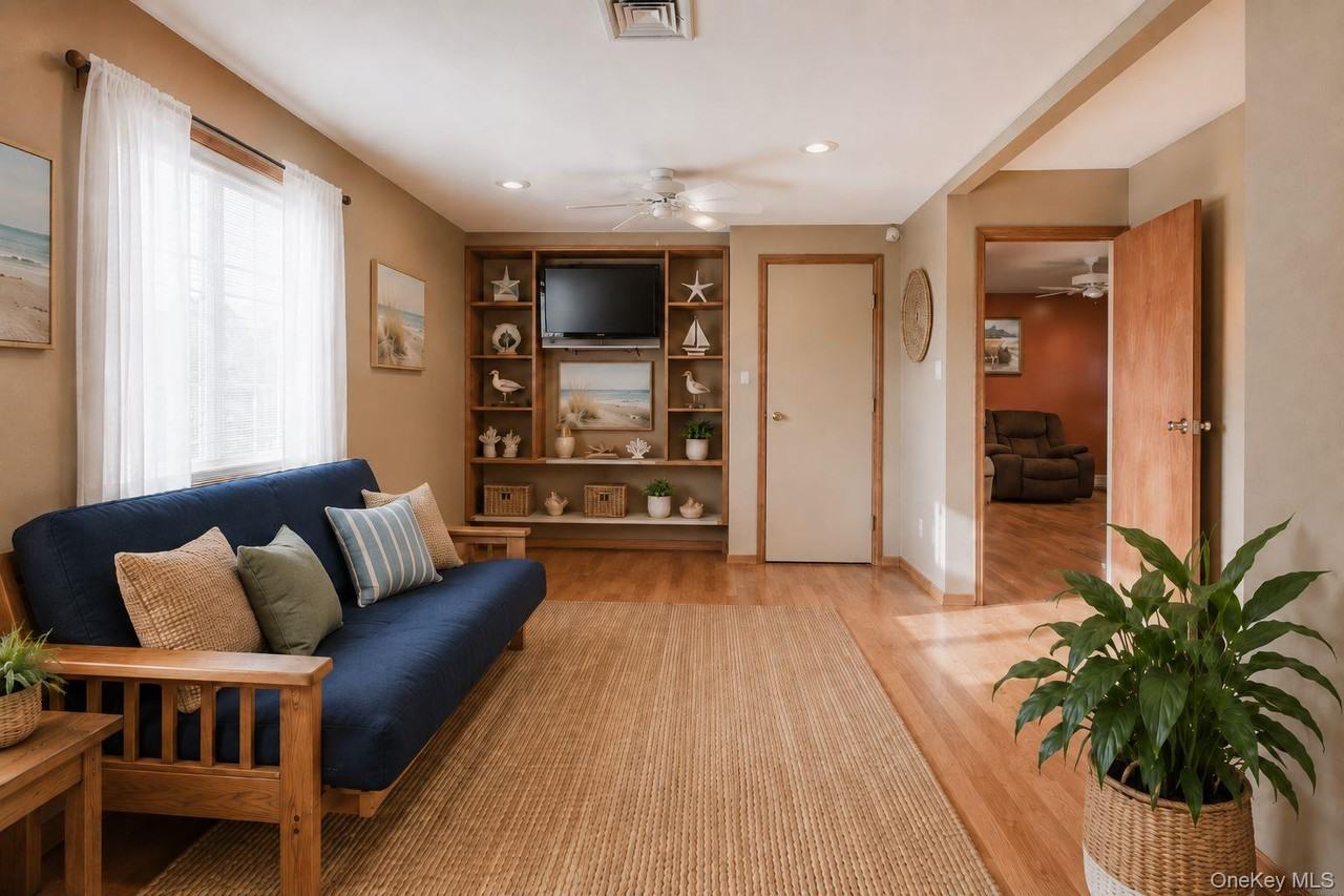 54 Champlin St - Photo 4 of 19