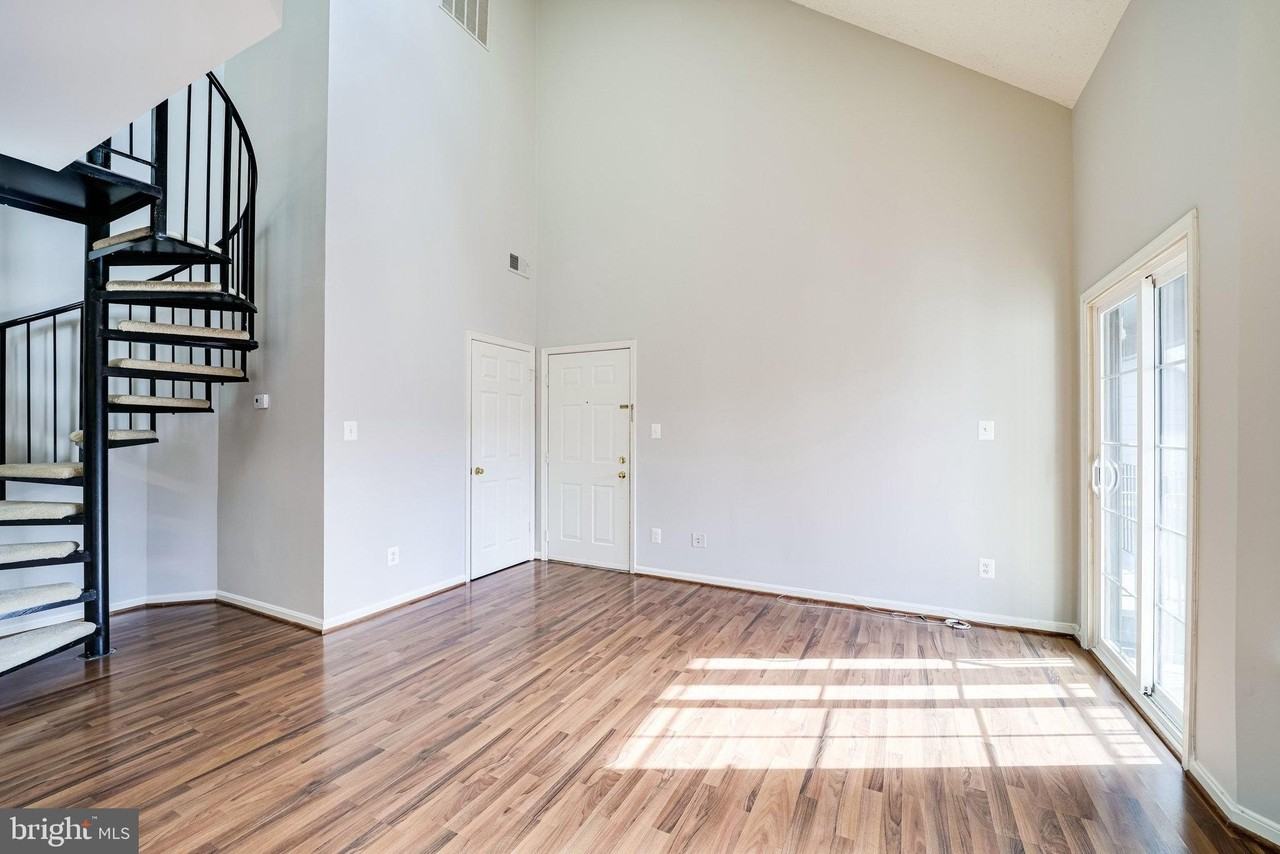 7012 Irwell Ln #14E - Photo 7 of 33